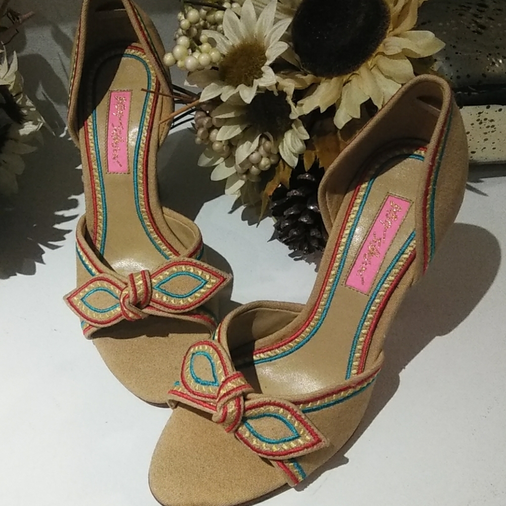 Betsy Johnson Shoes - Picture 5 of 5